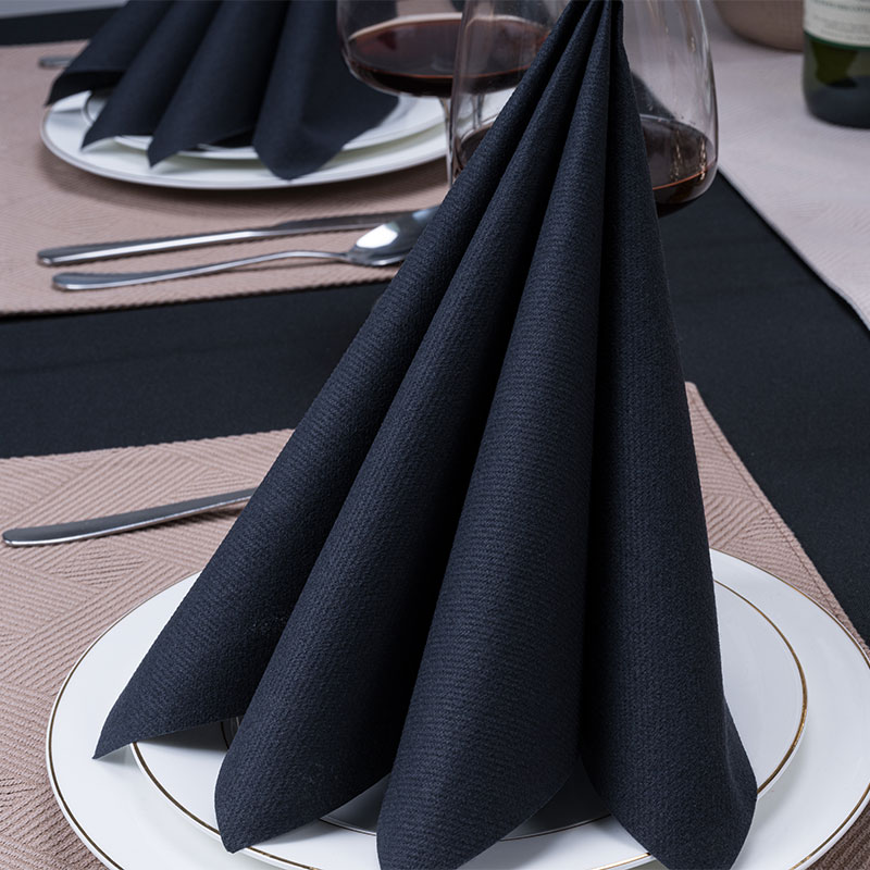 Tovaglioli Airlaid neri ad assorbenza medio-alta: il segreto dietro l'assorbimento dell'acqua