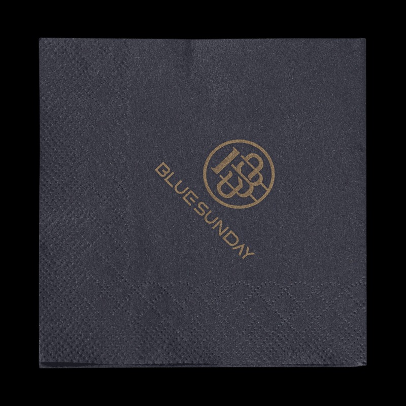 I versatili tovaglioli di carta colorata stampata migliorano l'esperienza complessiva dell'evento