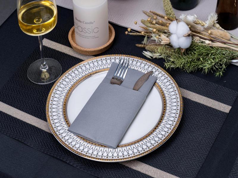 Come scegliere i tovaglioli Airlaid colorati usa e getta giusti per la tua festa?